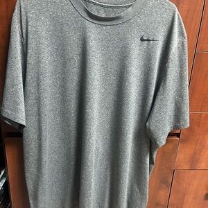 Nike Men's Heather Gray Short Sleeve Tee